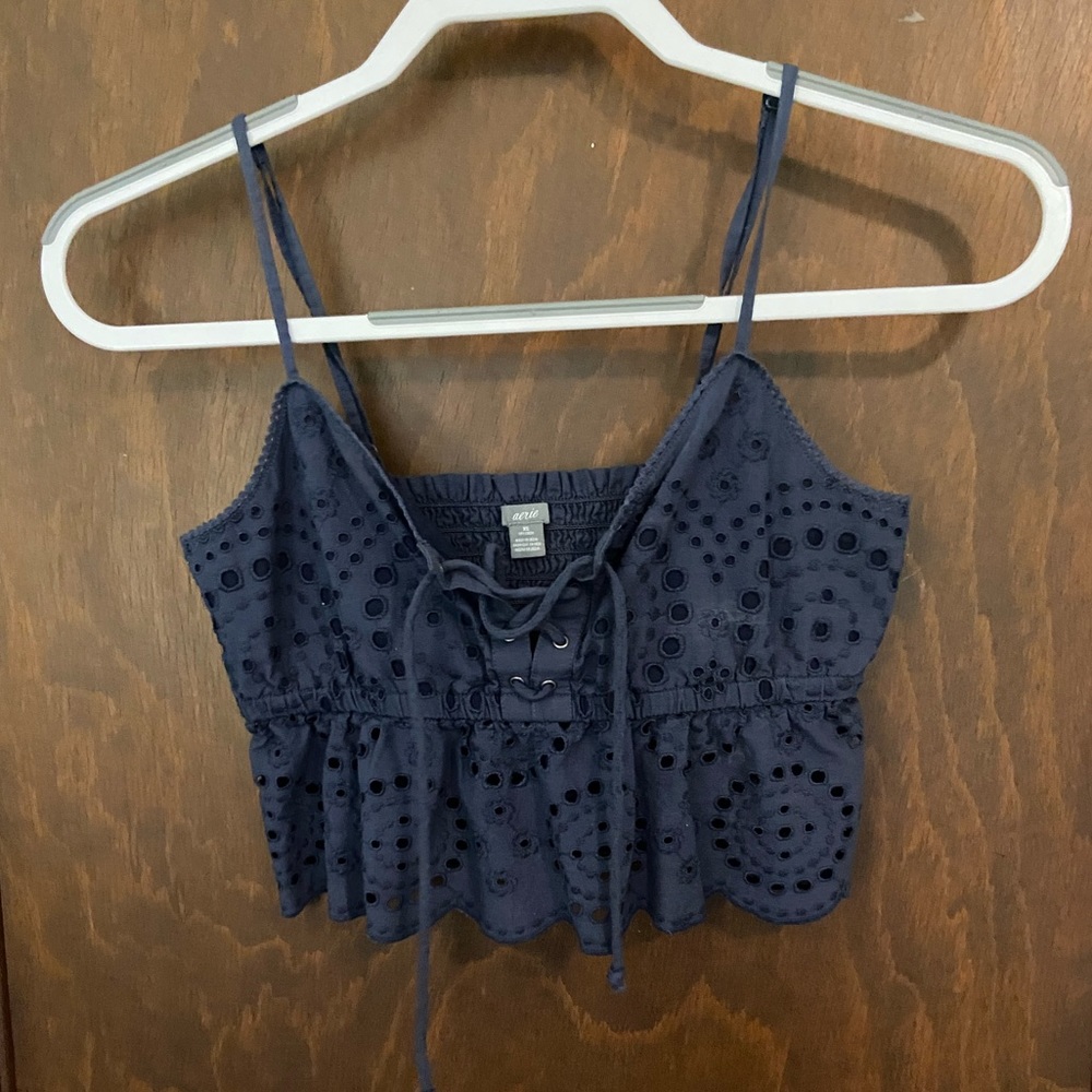 Navy crop top. From Arie!
